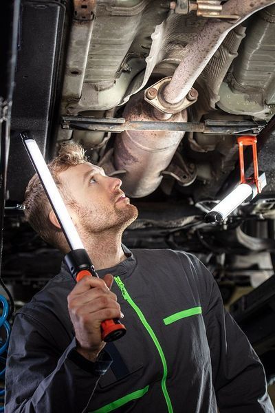 Ліхтар інспекційний акумуляторний Neo Tools, 2х2200мА&bull;год, 2х350лм, 2х45Вт, 6 магнітів у підставці 99-047 фото